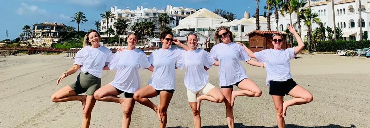 Om Ana Yoga: Déjate llevar por la marea